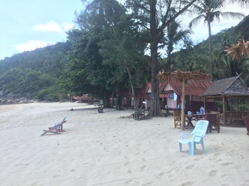 Bottle Beach 2 Bungalows image