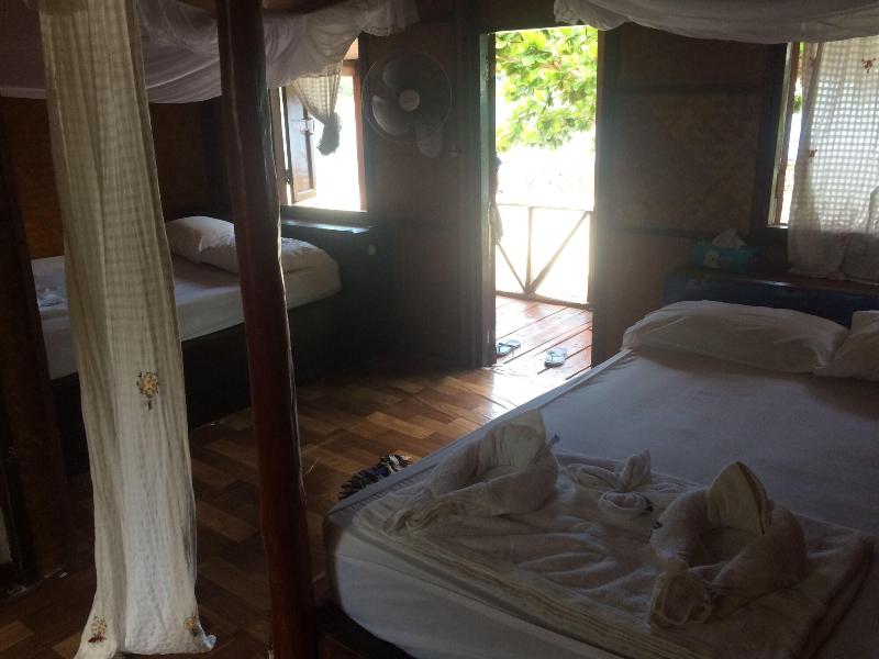 Bottle Beach 2 Bungalows image