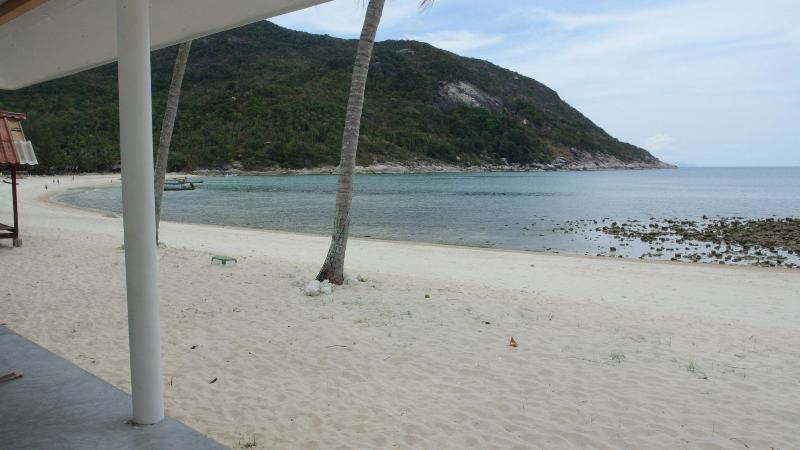 Bottle Beach 2 Bungalows image