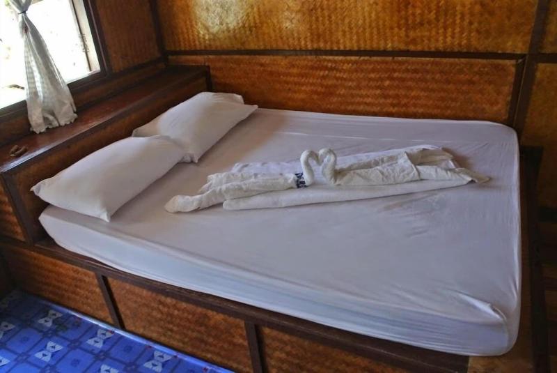 Bottle Beach 2 Bungalows image
