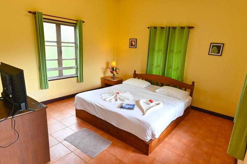 Krathom Khaolak Resort image