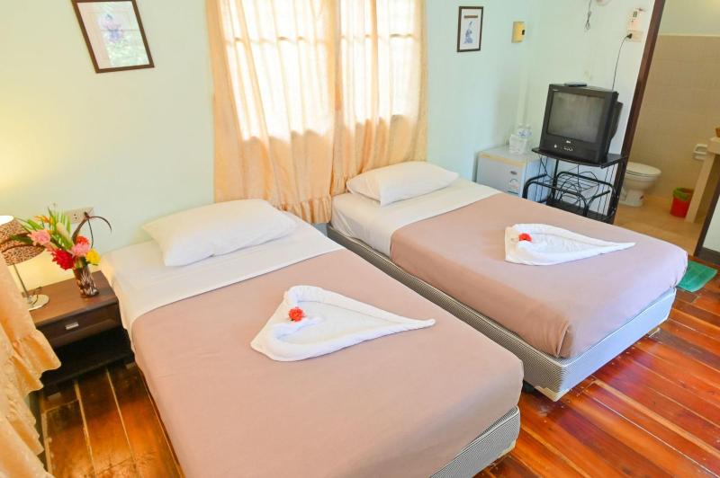 Krathom Khaolak Resort image
