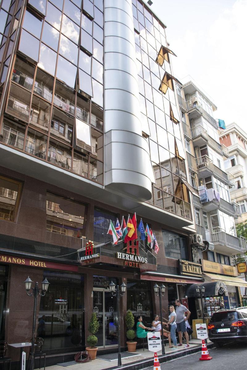 Hermanos Hotel image