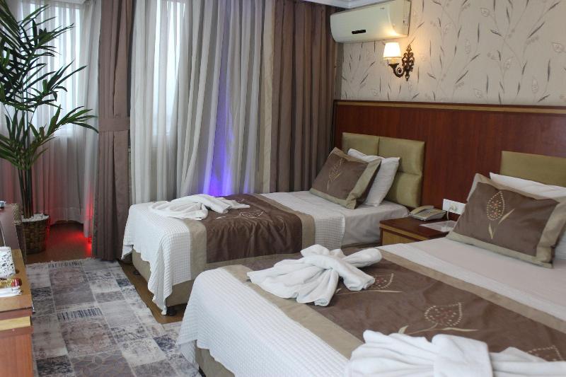 Hermanos Hotel image