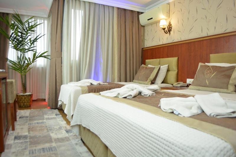 Hermanos Hotel image