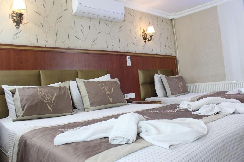 Hermanos Hotel image