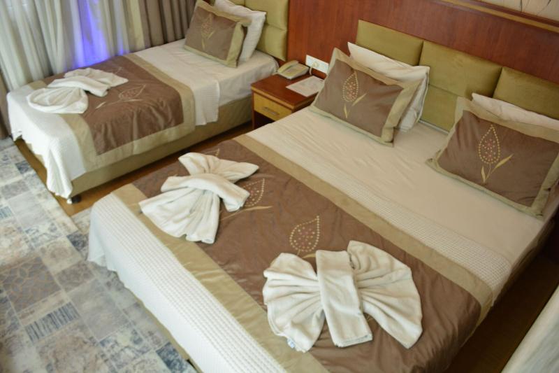 Hermanos Hotel image