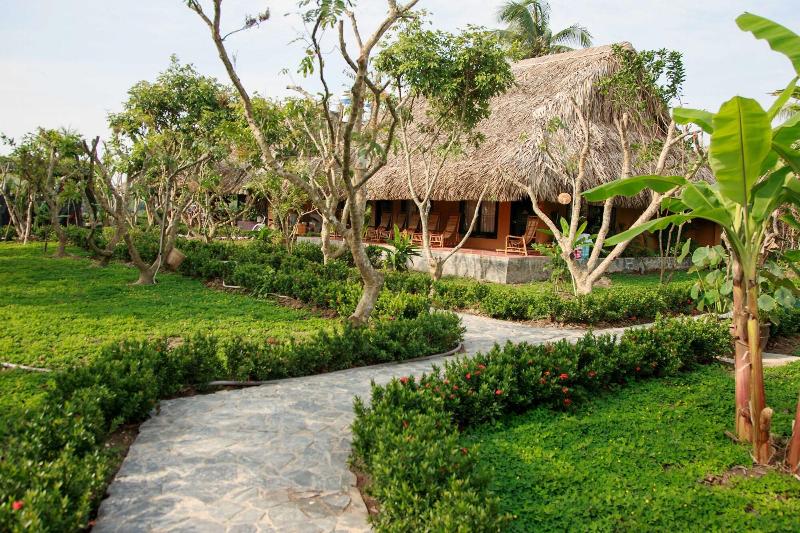 Mekong Lodge Hotel & Resort image