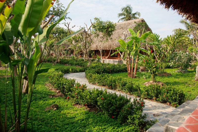 Mekong Lodge Hotel & Resort image