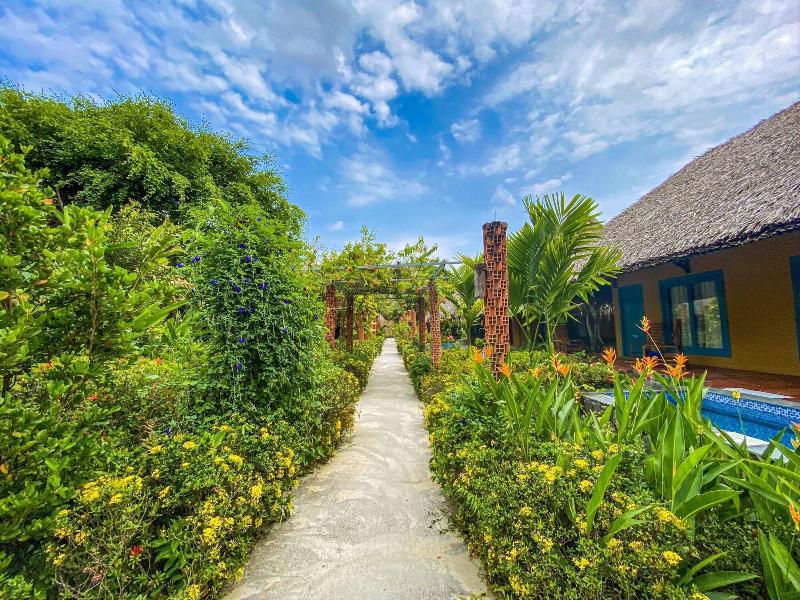 Mekong Lodge Hotel & Resort image