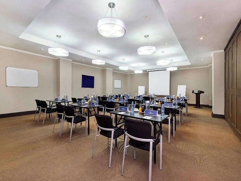 Protea Hotel By Marriott Lusaka image