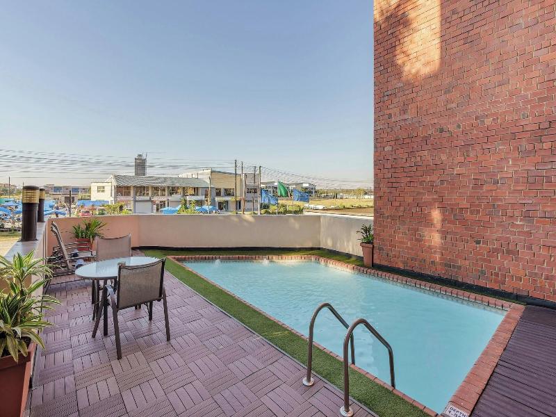Protea Hotel By Marriott Lusaka image