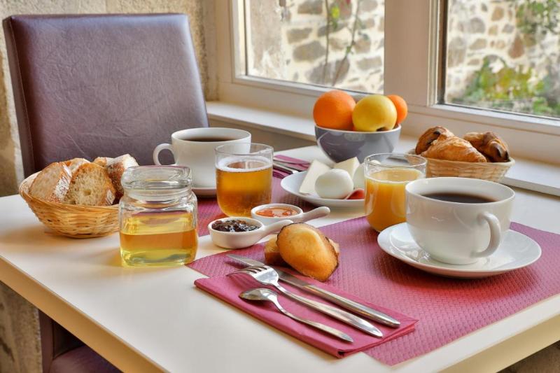 Logis Auberge Dupuytren image