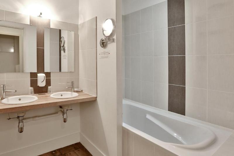 Logis Auberge Dupuytren image