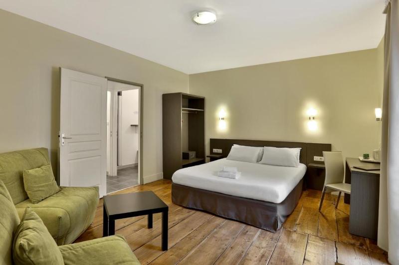 Logis Auberge Dupuytren image
