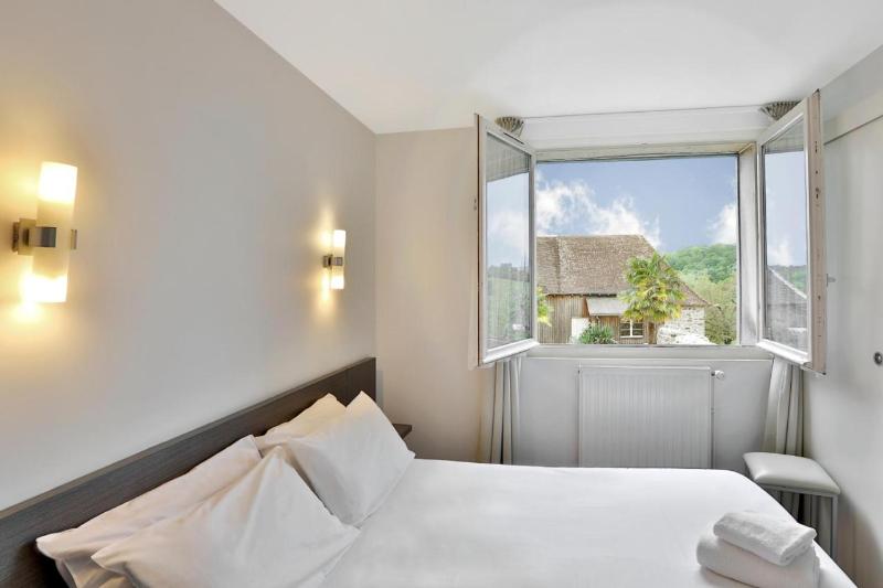 Logis Auberge Dupuytren image