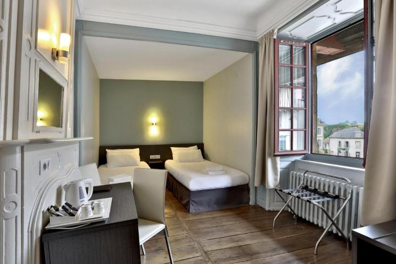 Logis Auberge Dupuytren image