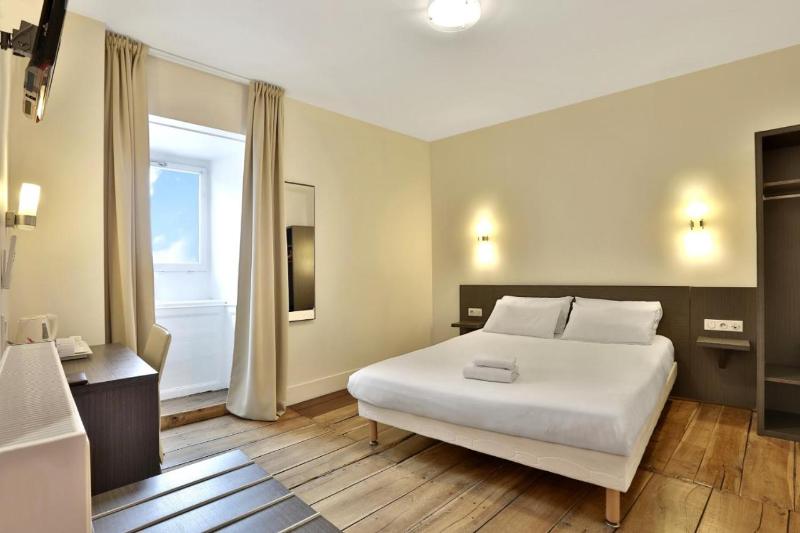 Logis Auberge Dupuytren image