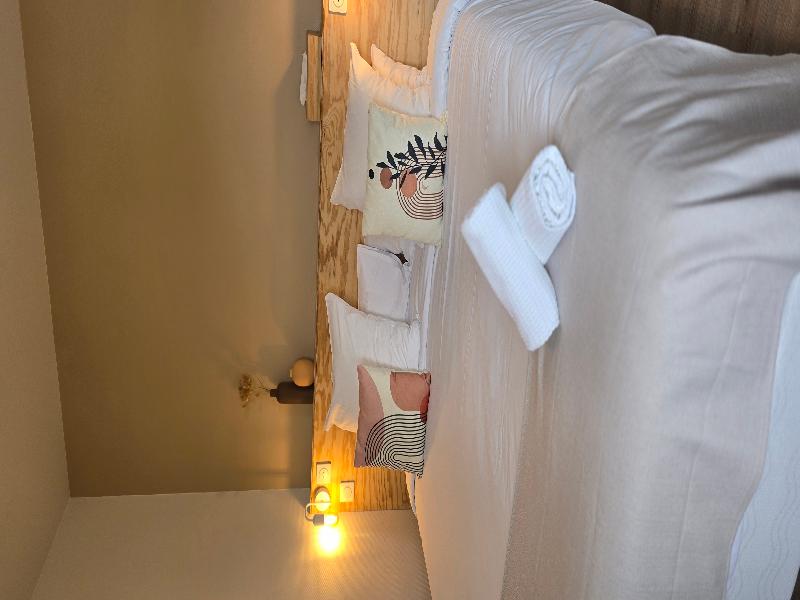 Logis Hotel De La Baine image