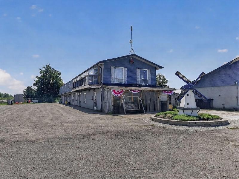 Skyview Motel