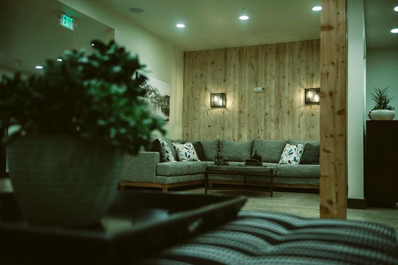 Silver Creek Hotel image