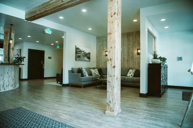 Silver Creek Hotel image