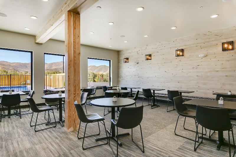 Silver Creek Hotel image