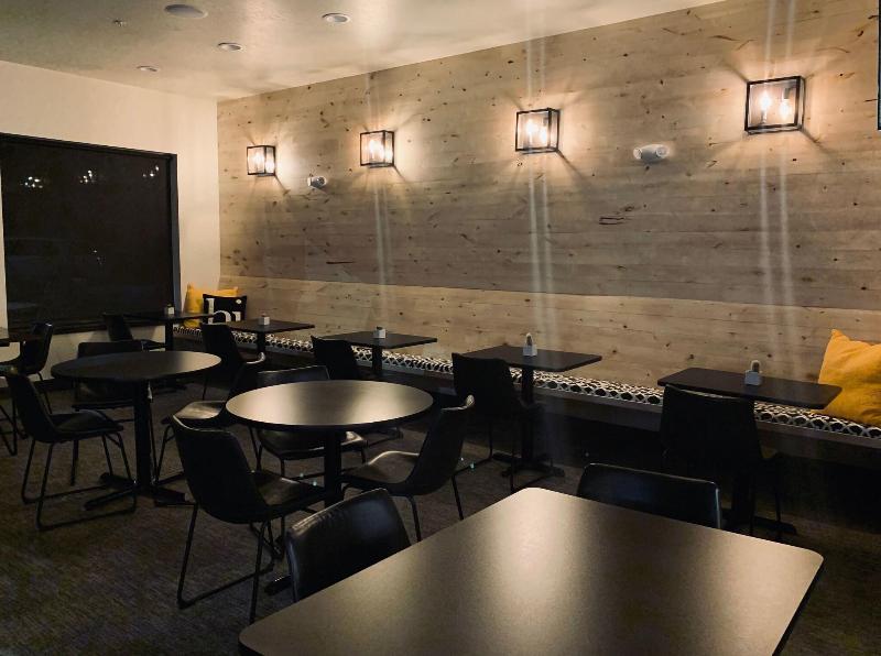 Silver Creek Hotel image