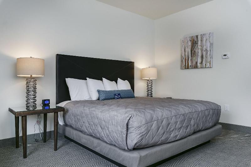 Silver Creek Hotel image