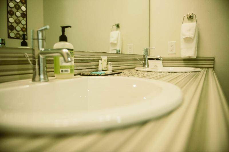 Silver Creek Hotel image