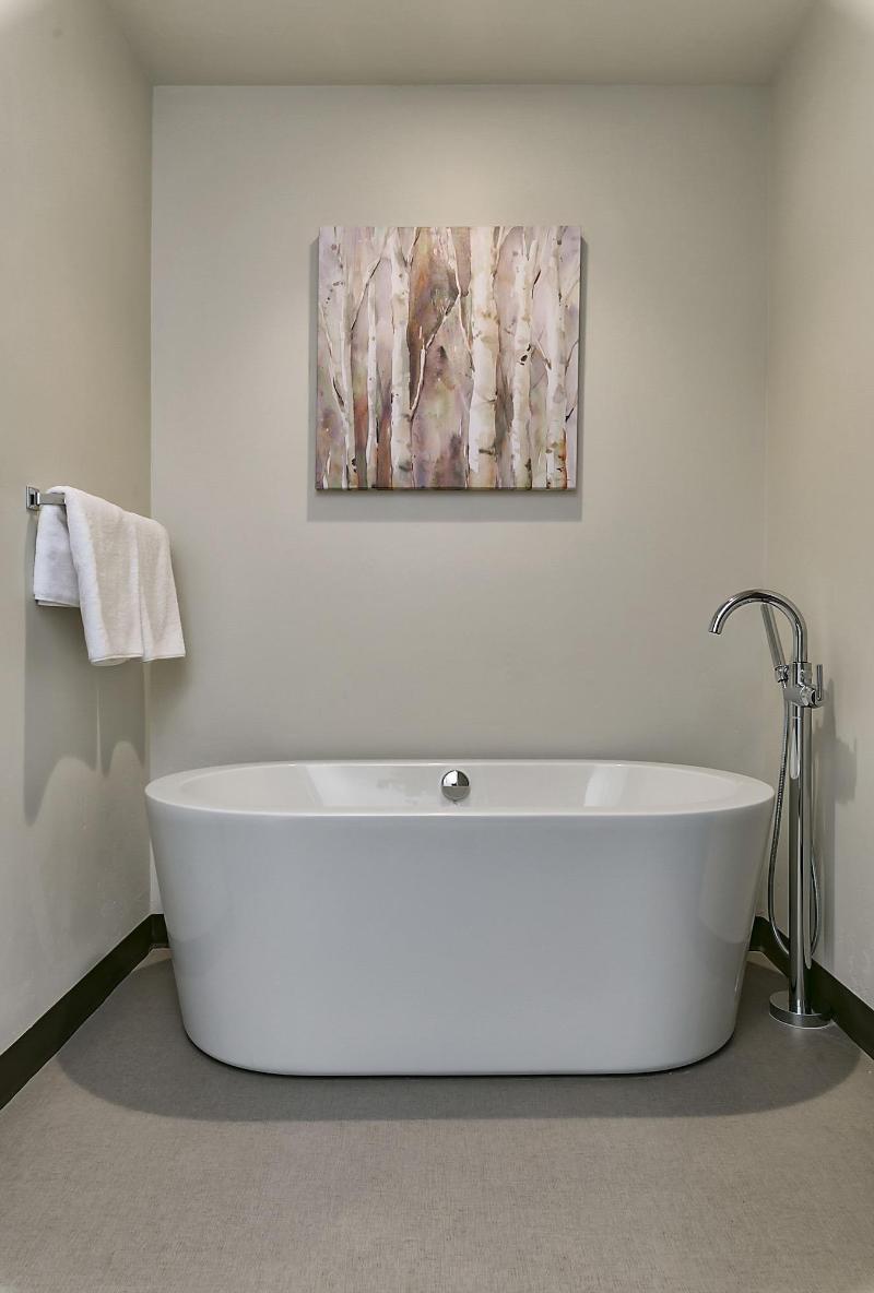 Silver Creek Hotel image