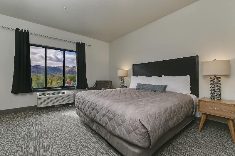 Silver Creek Hotel image