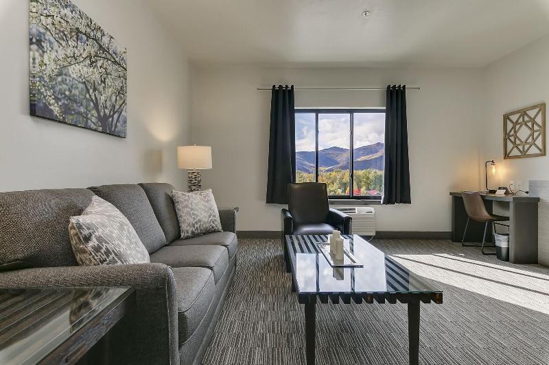 Silver Creek Hotel image