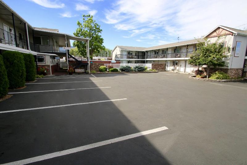 Gateway Inn image