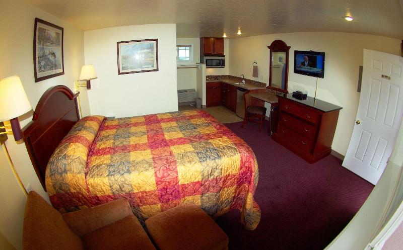 Gateway Inn image