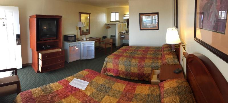 Gateway Inn image