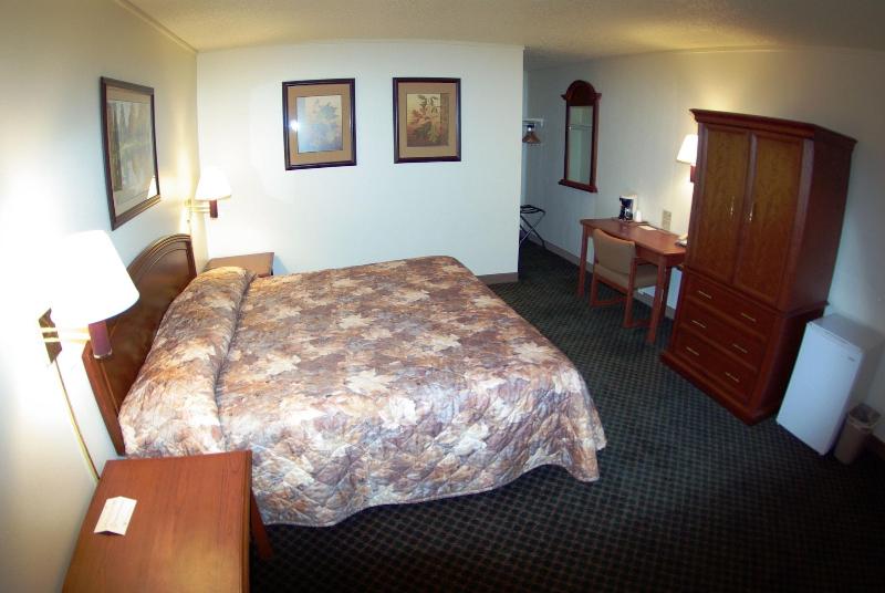 Gateway Inn image