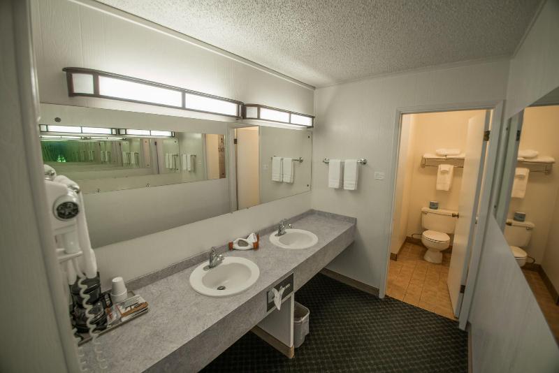 Gateway Inn image
