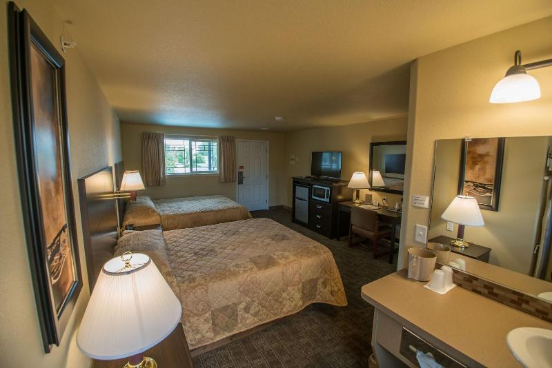 Gateway Inn image