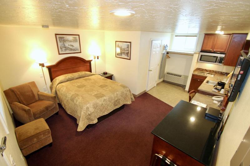 Gateway Inn image