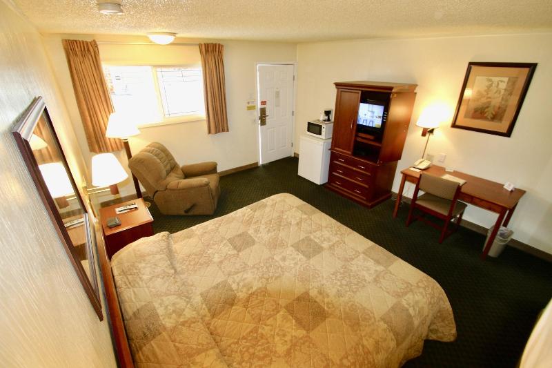 Gateway Inn image