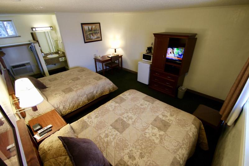 Gateway Inn image