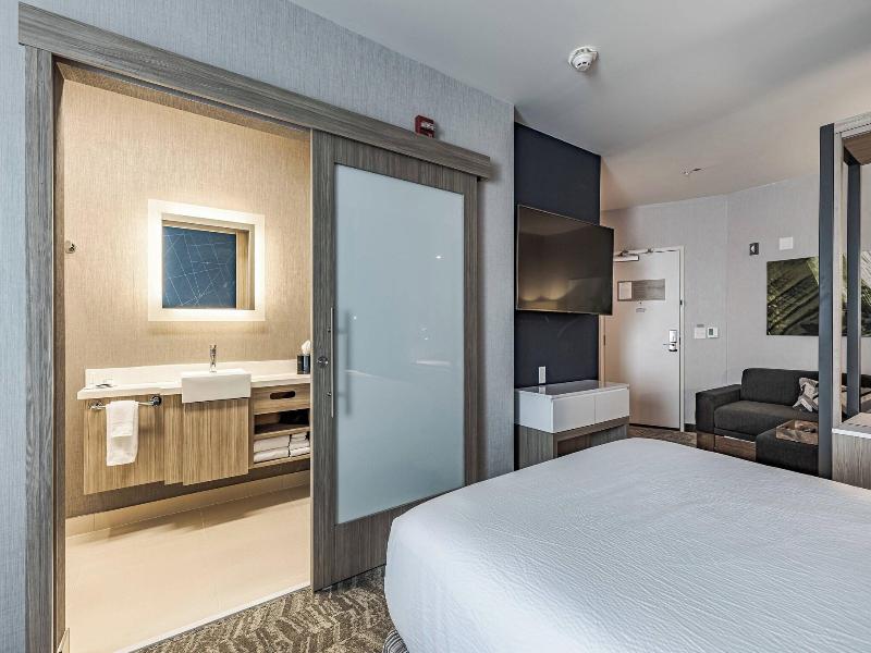 Springhill Suites By Marriott Fort Wayne North image