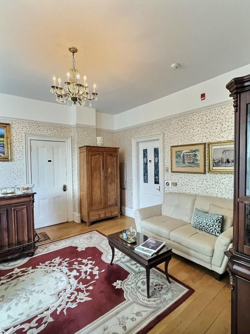 Lasalle Guest House image
