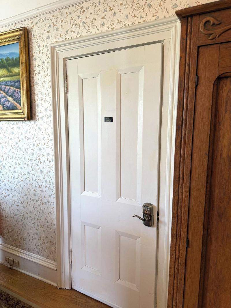 Lasalle Guest House image