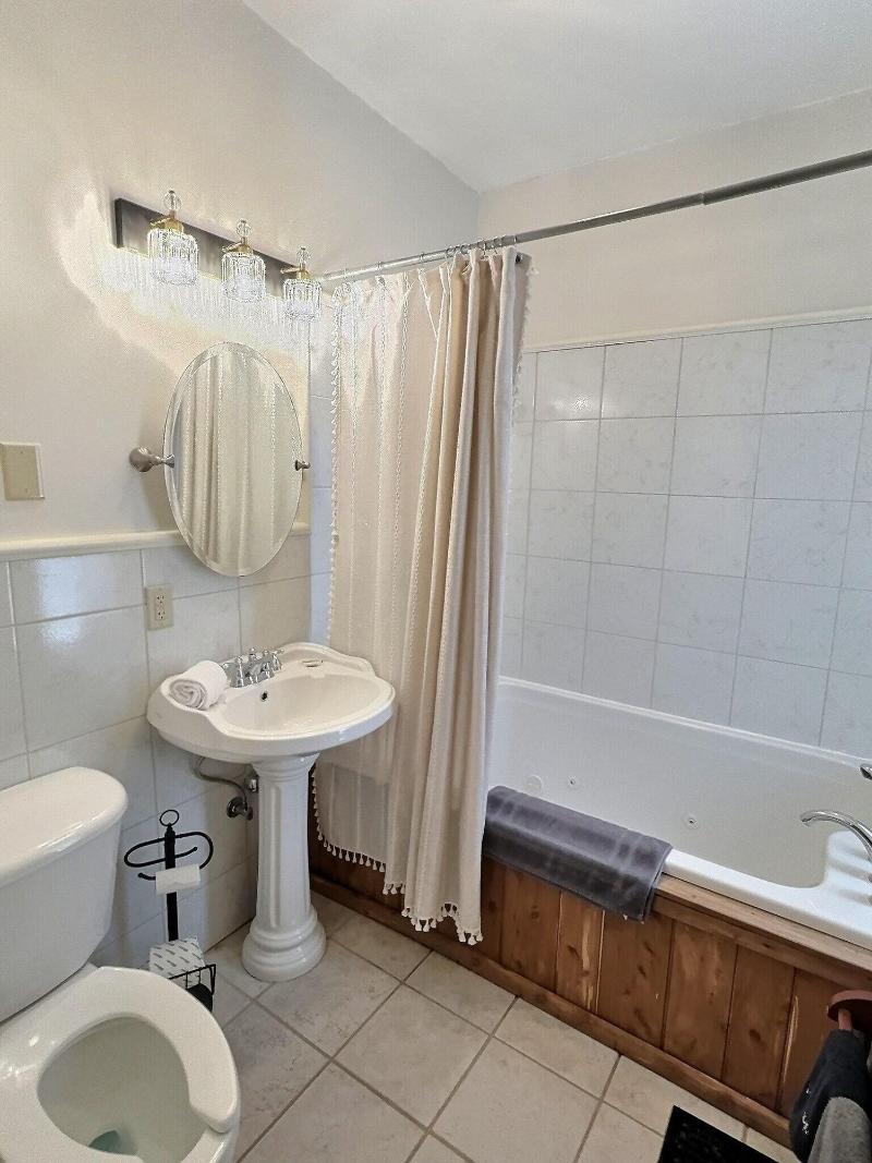 Lasalle Guest House image