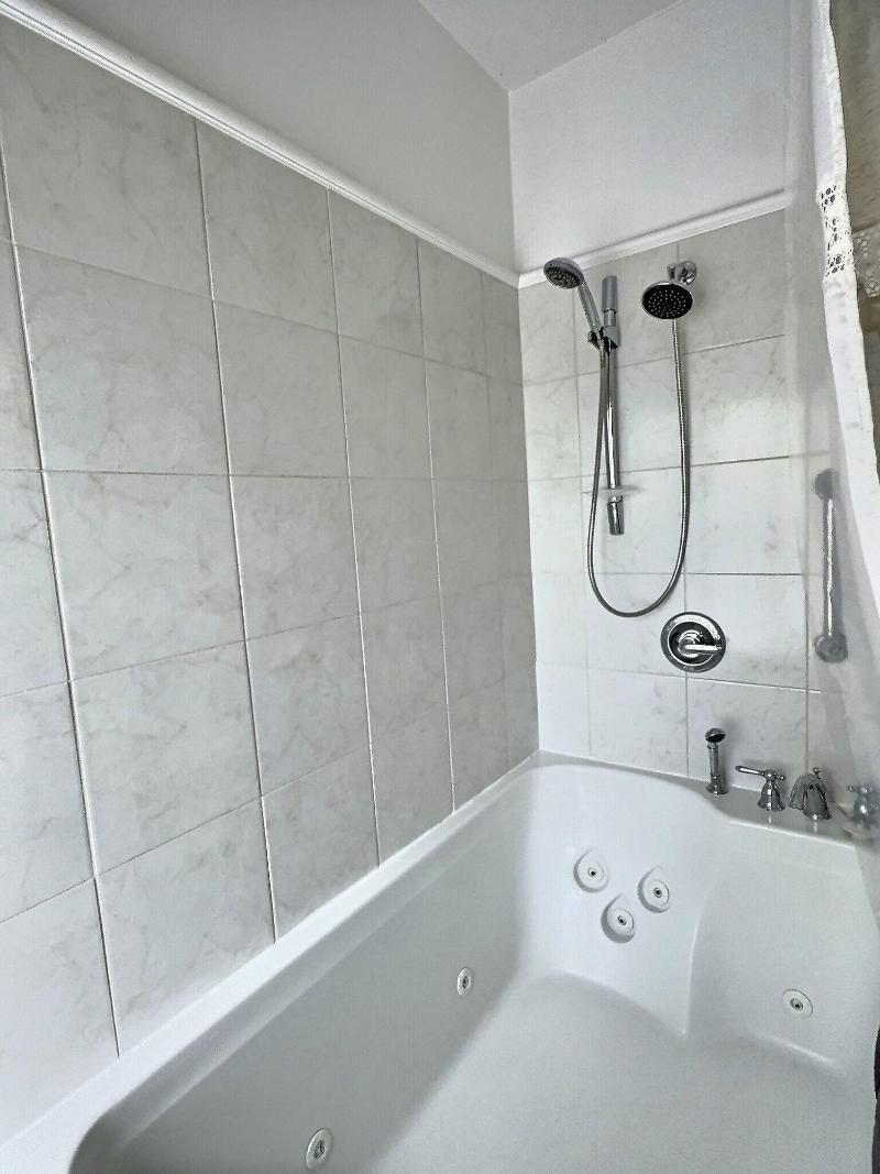 Lasalle Guest House image