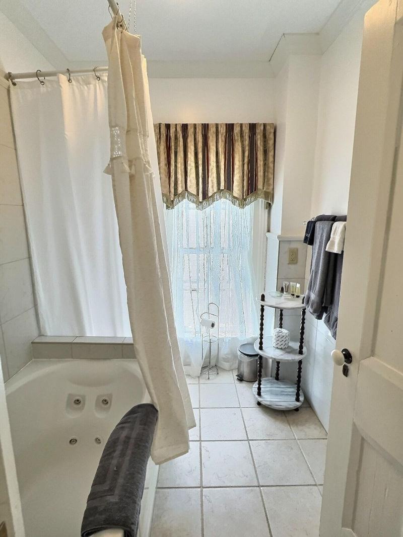 Lasalle Guest House image