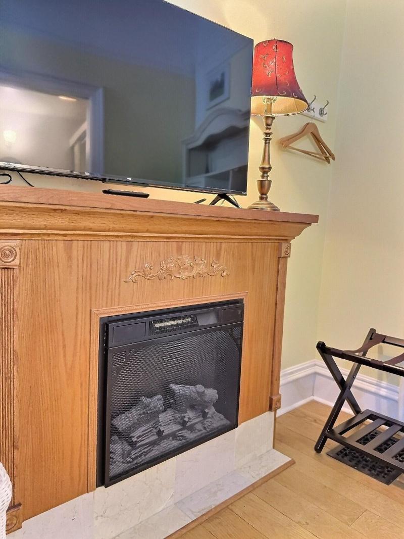 Lasalle Guest House image