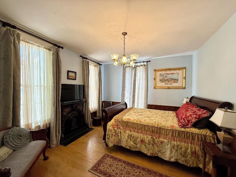 Lasalle Guest House image